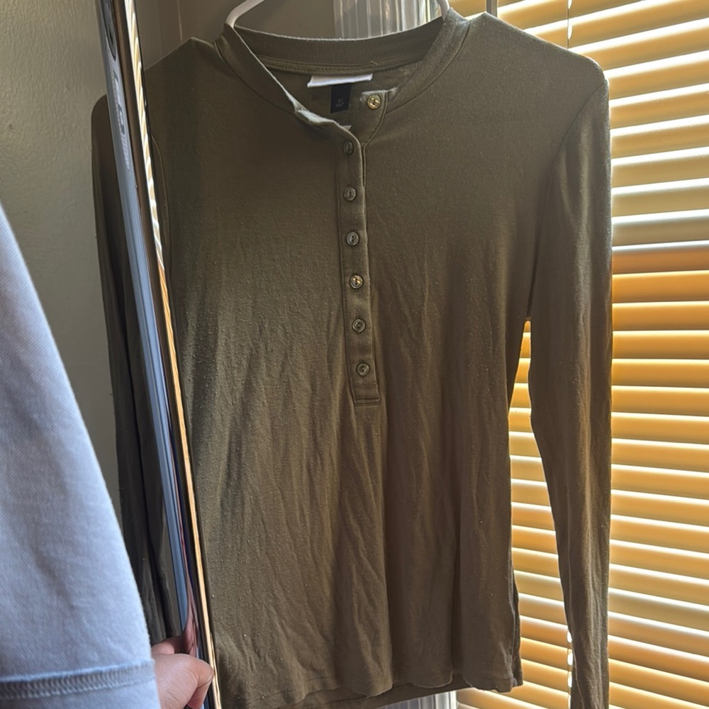 Universal Thread Olive Button-Up Top